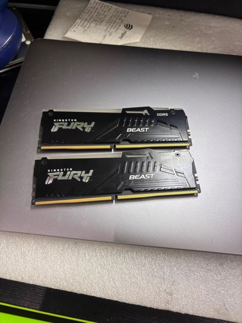 Kingstone Fury 32GB DDR RGB — Bakı