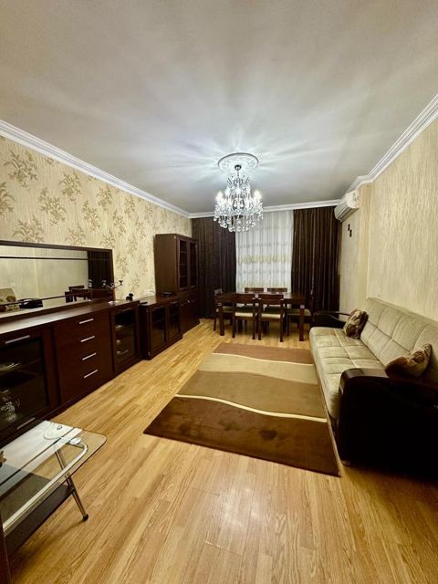 Satılır 3 otaqlı köhnə tikili 80 m² — Bakı
