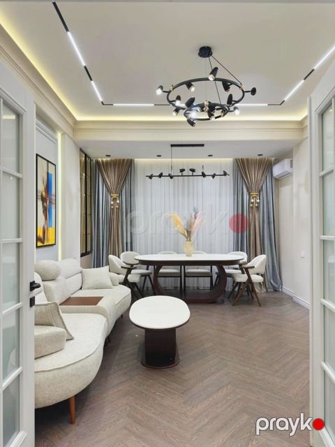 Satılır 3 otaqlı yeni tikili 133 m²