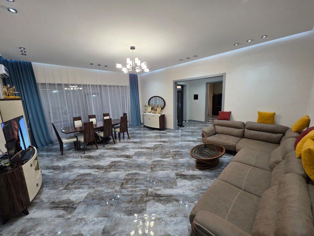 Satılır 4 otaqlı həyət evi/bağ evi 160 m² — Ev, villa, Bakı (3)