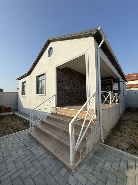 Satılır 4 otaqlı həyət evi/bağ evi 150 m² — Bakı