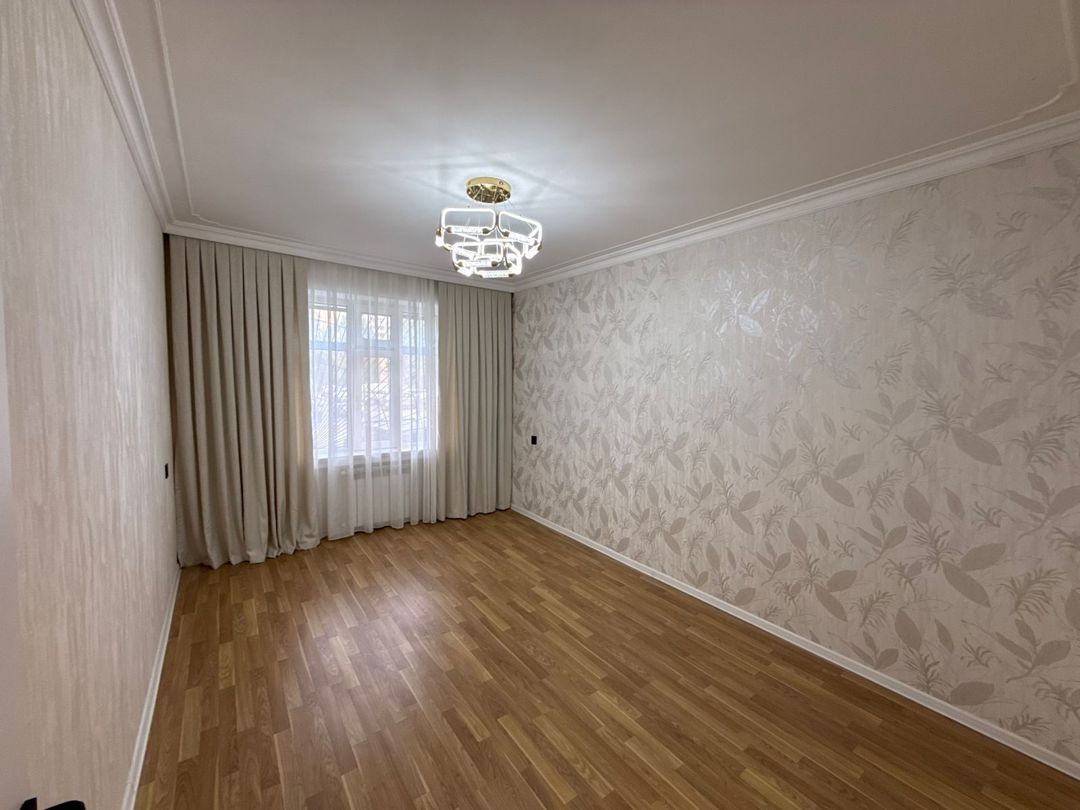 Satılır 4 otaqlı köhnə tikili 110 m² — Mənzil, Bakı (5)