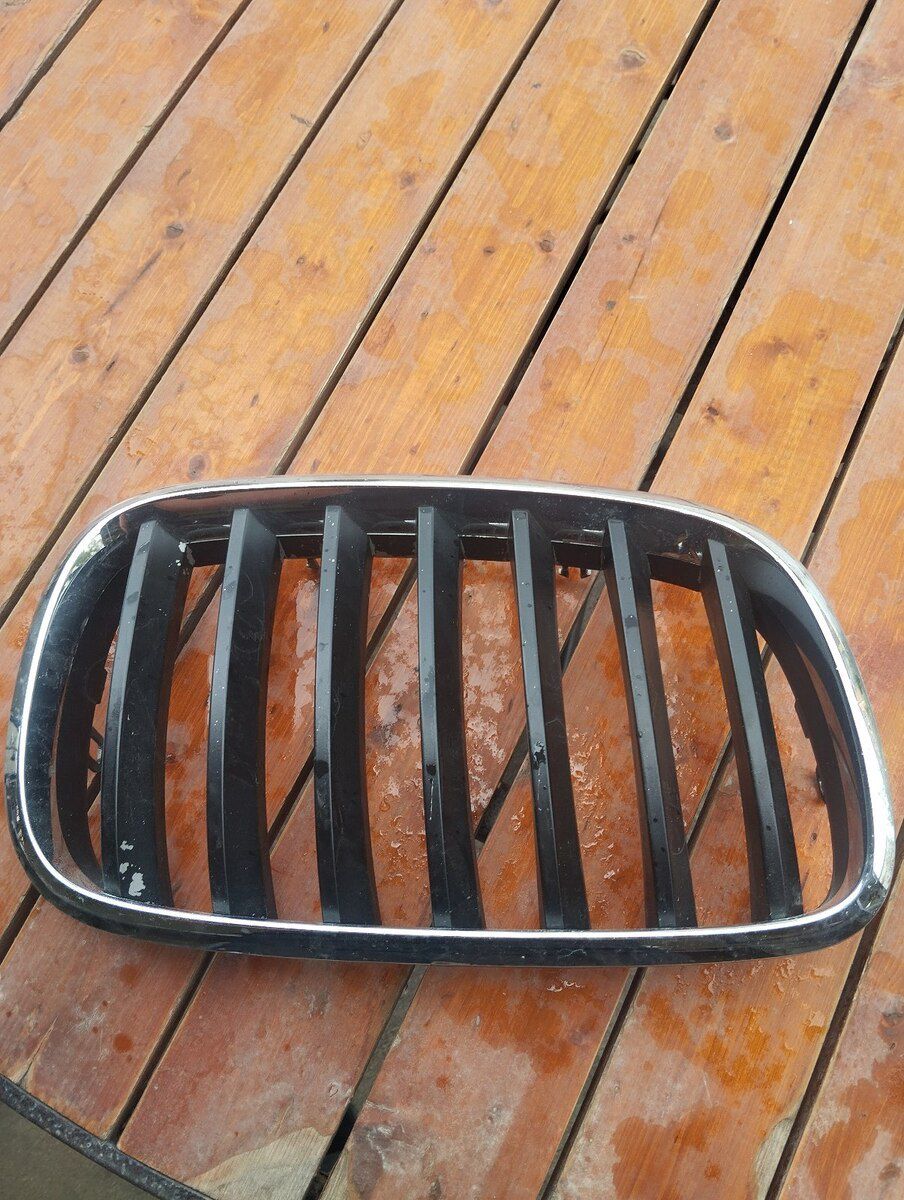 BMW X5 ön radiator barmaqlığı — Ehtiyat hissələri və aksesuarlar, Sumqayıt (2)