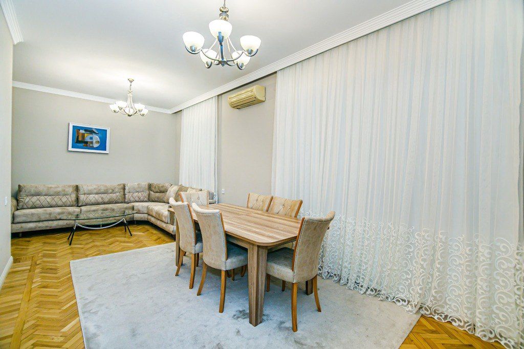 İcarəyə verilir 3 otaqlı köhnə tikili 115 m² — Mənzil, Bakı (2)