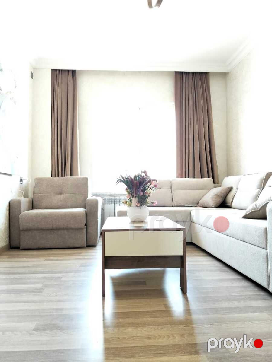 Satılır 2 otaqlı köhnə tikili 68 m² — Mənzil, Bakı (2)