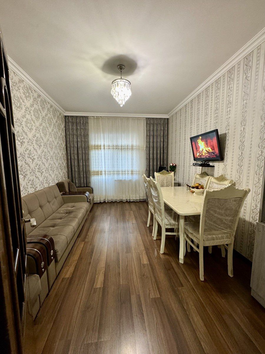 Satılır 4 otaqlı köhnə tikili 110 m² — Mənzil, Bakı (8)