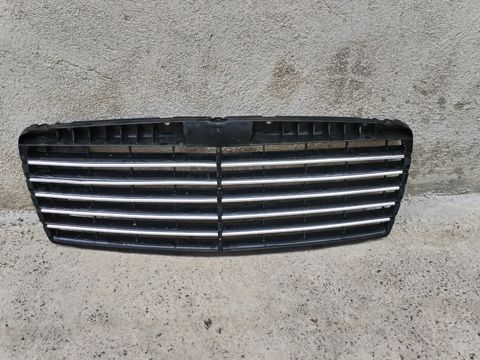 Mercedes W210 radiator barmaqlığı — Sumqayıt