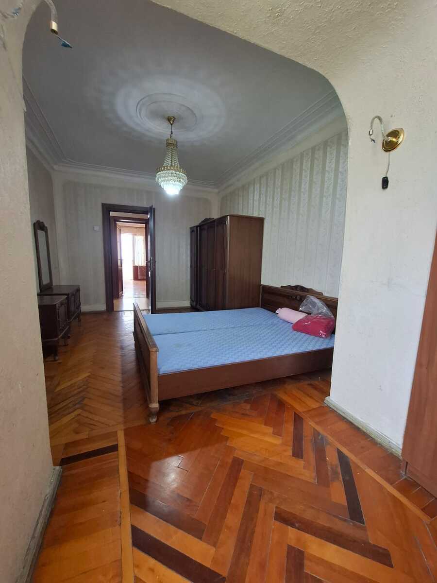 Satılır 4 otaqlı köhnə tikili 105 m² — Mənzil, Bakı (4)