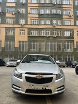 Chevrolet Cruze sedan – gümüşü rəng İli 2015 ideal veziyyetde mator — Riad Hh
