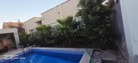 Satılır 4 otaqlı həyət evi/bağ evi 130 m² — Bakı