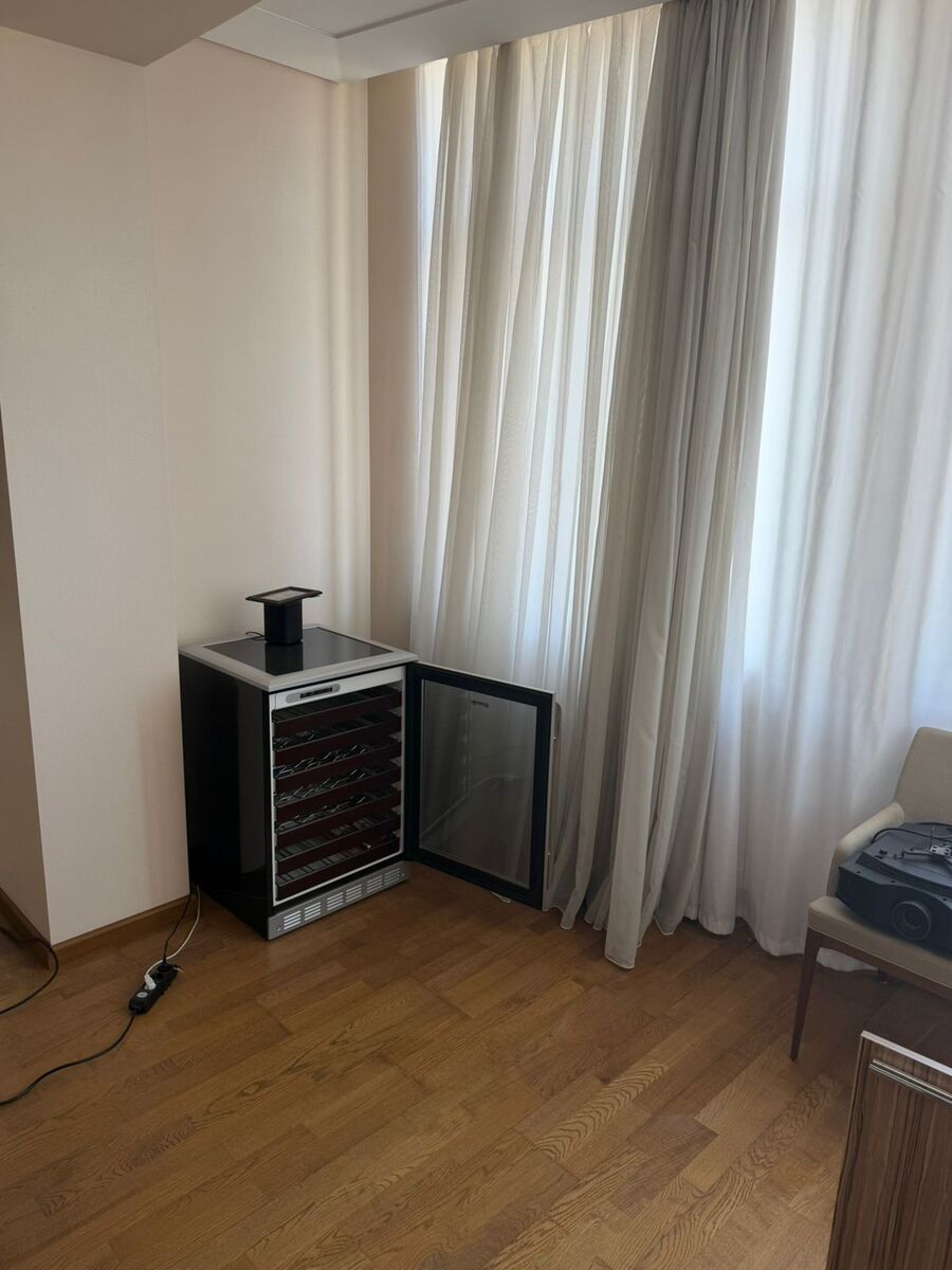 Satılır 4 otaqlı yeni tikili 220 m² — Mənzil, Bakı (10)