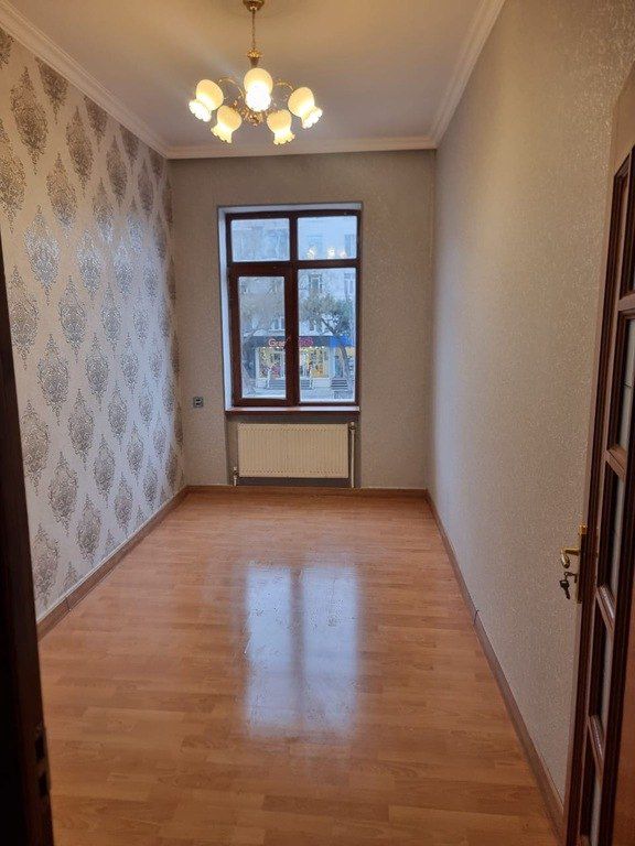 Satılır 3 otaqlı köhnə tikili 70 m² — Mənzil, Bakı (12)