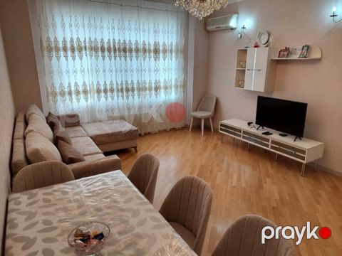 İcarəyə verilir 3 otaqlı yeni tikili 130 m²