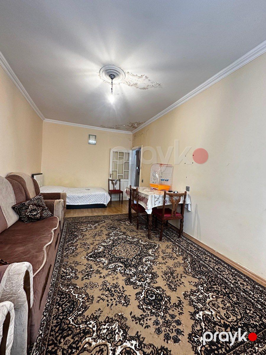 Satılır 2 otaqlı köhnə tikili 60 m² — Mənzil, Bakı (2)