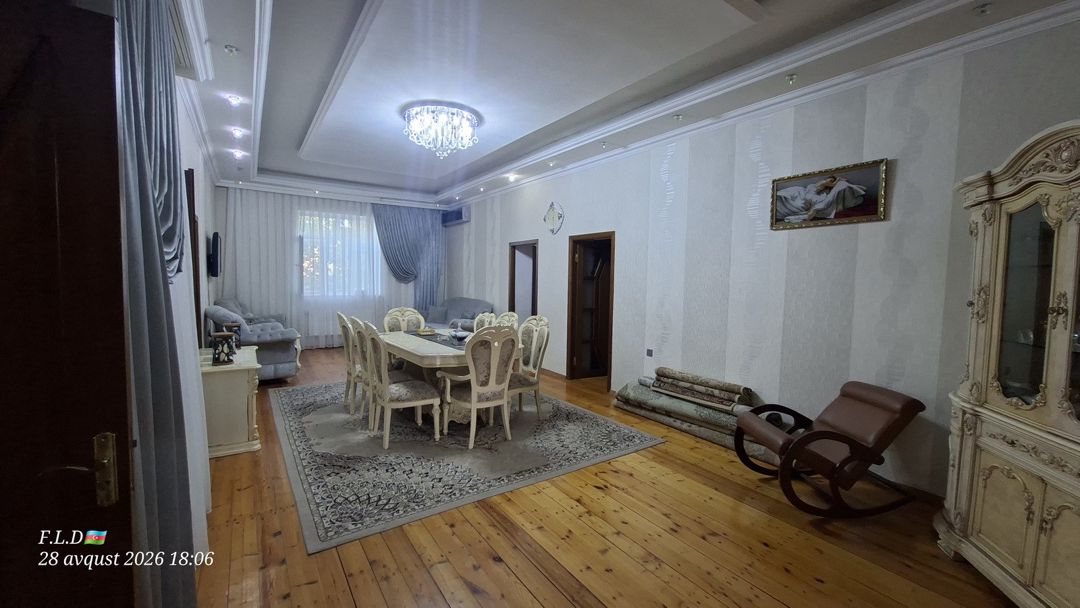 Satılır 4 otaqlı həyət evi/bağ evi 250 m² — Ev, villa, Bakı (12)