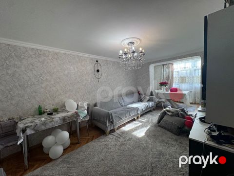 Satılır 3 otaqlı köhnə tikili 70 m²