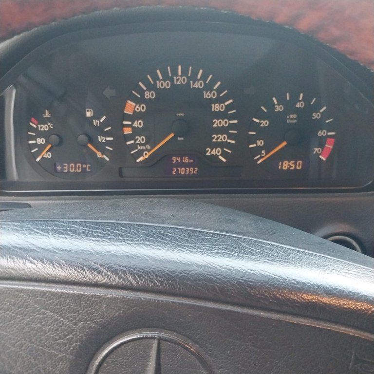 Mercedes C 200, 2.0 L, 1998 il, 270 392 km — Avtomobillər, Bakı (9)