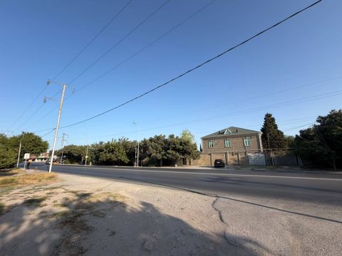 Satılır obyekt 840 m² — Bakı