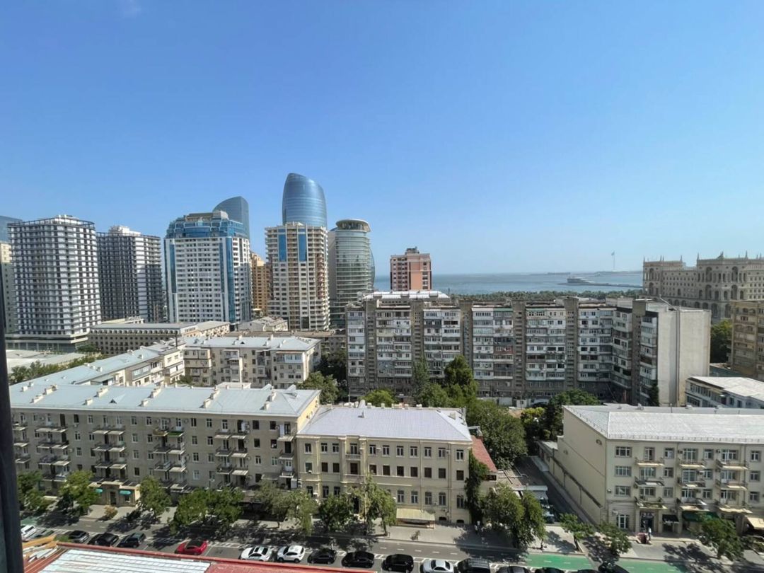 Satılır 4 otaqlı yeni tikili 248.6 m² — Mənzil, Bakı (3)