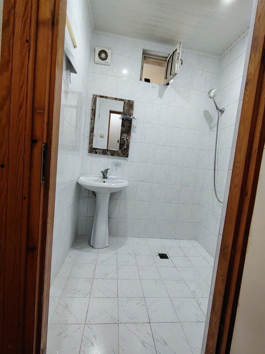 İcarəyə verilir 3 otaqlı köhnə tikili 140 m² — Mənzil, Bakı (4)