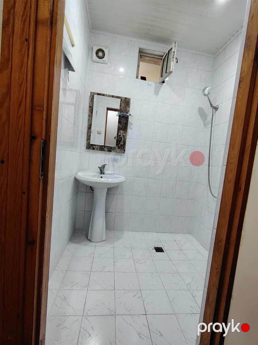 İcarəyə verilir 3 otaqlı köhnə tikili 140 m² — Mənzil, Bakı (4)