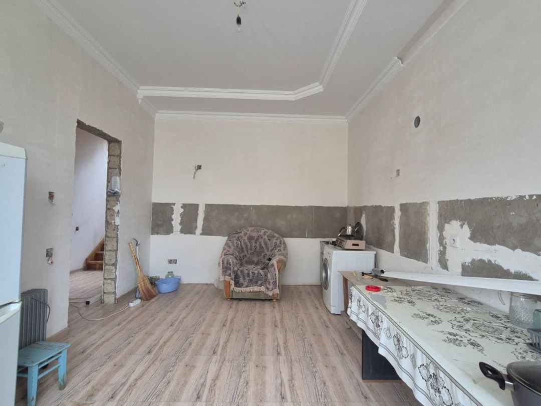 Satılır 4 otaqlı həyət evi/bağ evi 200 m² — Ev, villa, Bakı (11)