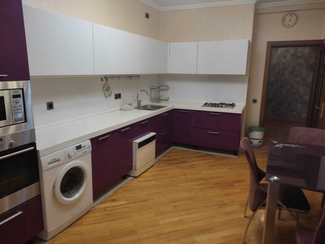 İcarəyə verilir 4 otaqlı yeni tikili 185 m² — Mənzil, Bakı (10)