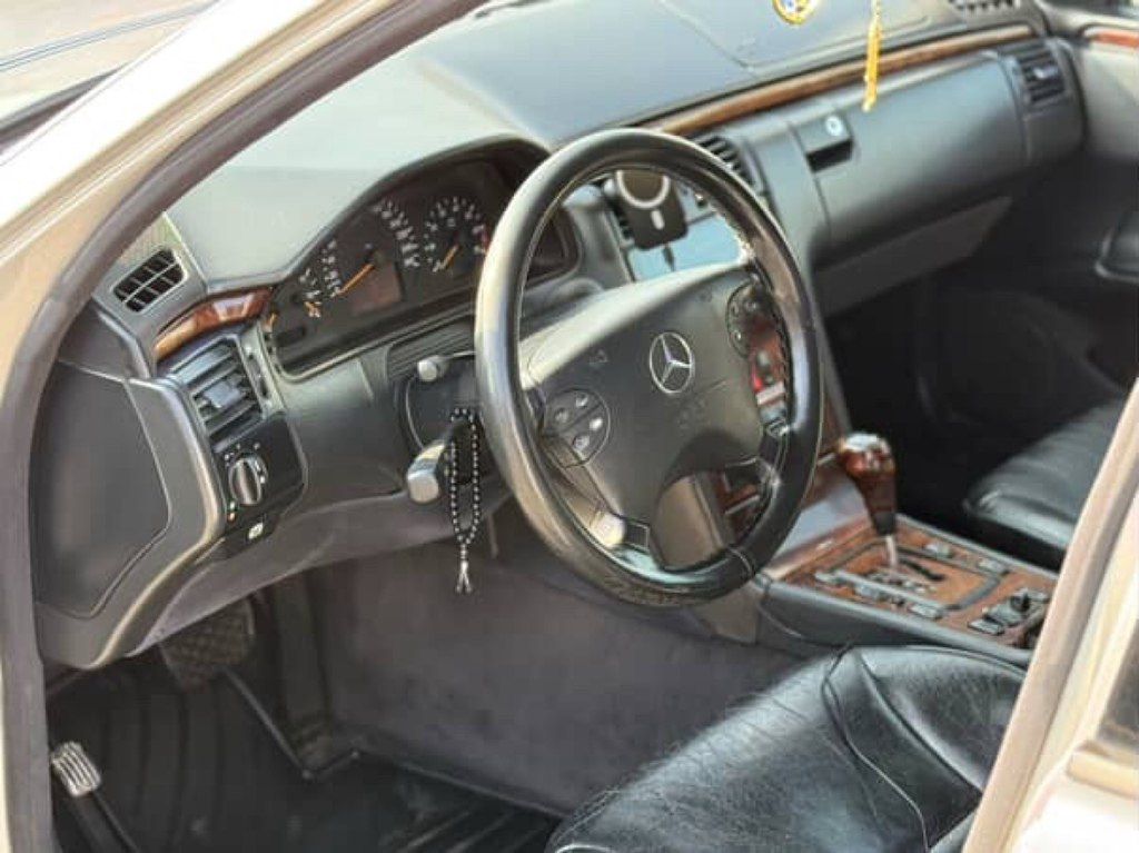 Mercedes E 320, 3.2 L, 2000 il, 396 580 km — Avtomobillər, Naxçıvan (5)