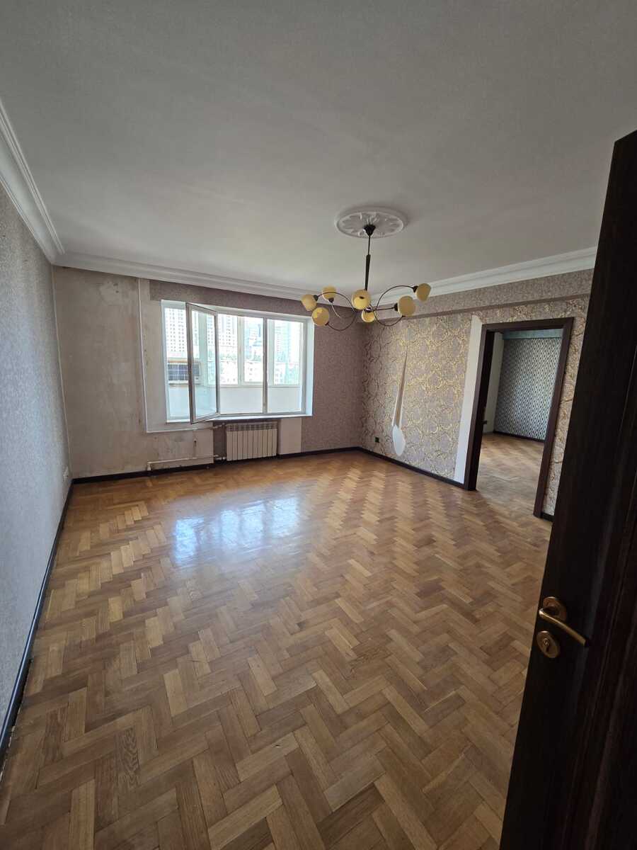 Satılır 5 otaqlı köhnə tikili 170 m² — Mənzil, Bakı (2)