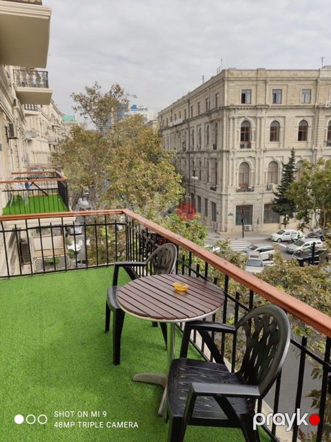 İcarəyə verilir 3 otaqlı yeni tikili 100 m²