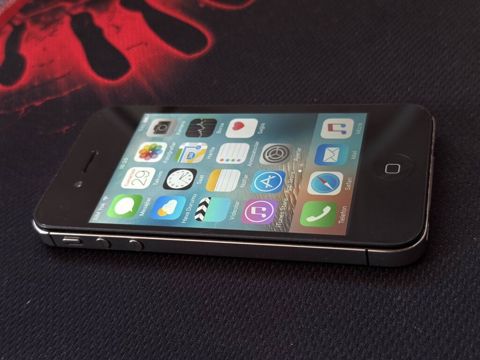 IPhone 4, 16 GB, Qara — Mehdiabad