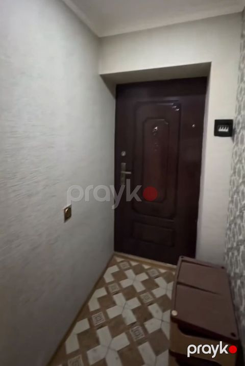 Bakı, Yasamal, 3 otaqlı, Köhnə tikili, m. Elmlər Akademiyası, 85 kv. m