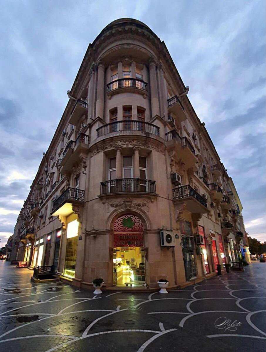 Satılır 4 otaqlı köhnə tikili 130 m² — Mənzil, Bakı