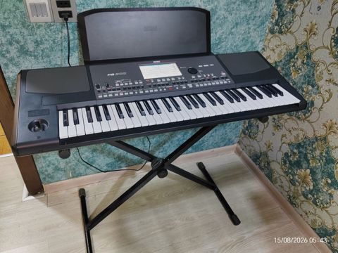Sintezator Korg PA600 — Bakı