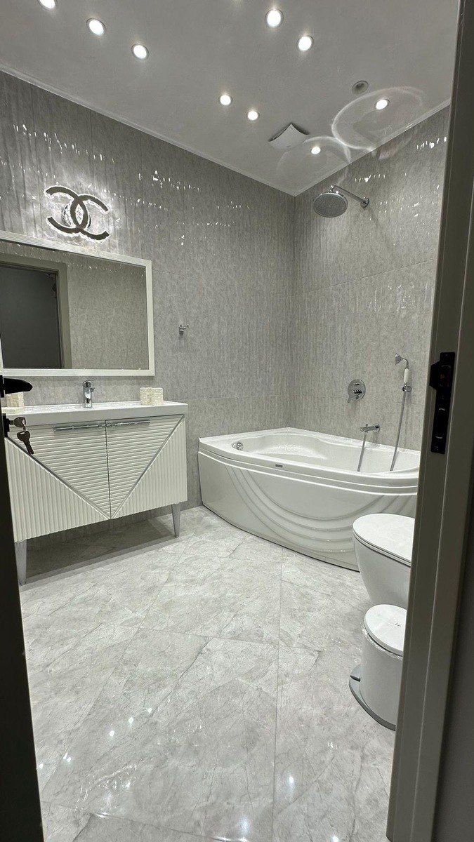 İcarəyə verilir 3 otaqlı yeni tikili 160 m² — Mənzil, Bakı (9)