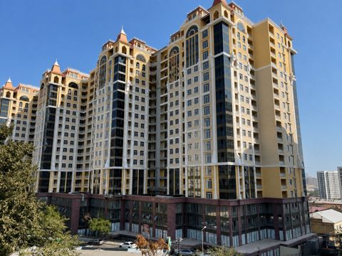 Satılır 3 otaqlı yeni tikili 121.5 m² — Bakı