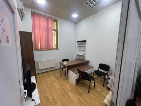 İcarəyə verilir 6 otaqlı ofis 155 m² — Bakı