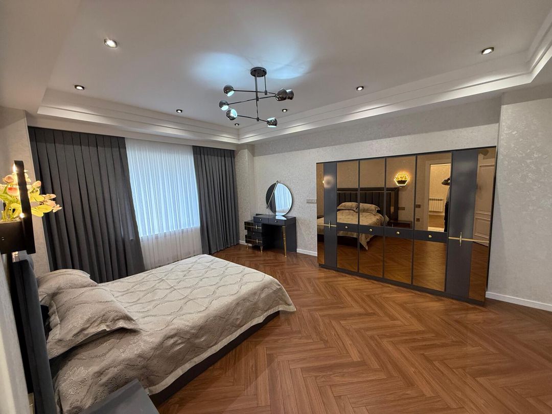 İcarəyə verilir 4 otaqlı yeni tikili 140 m² — Mənzil, Bakı (9)