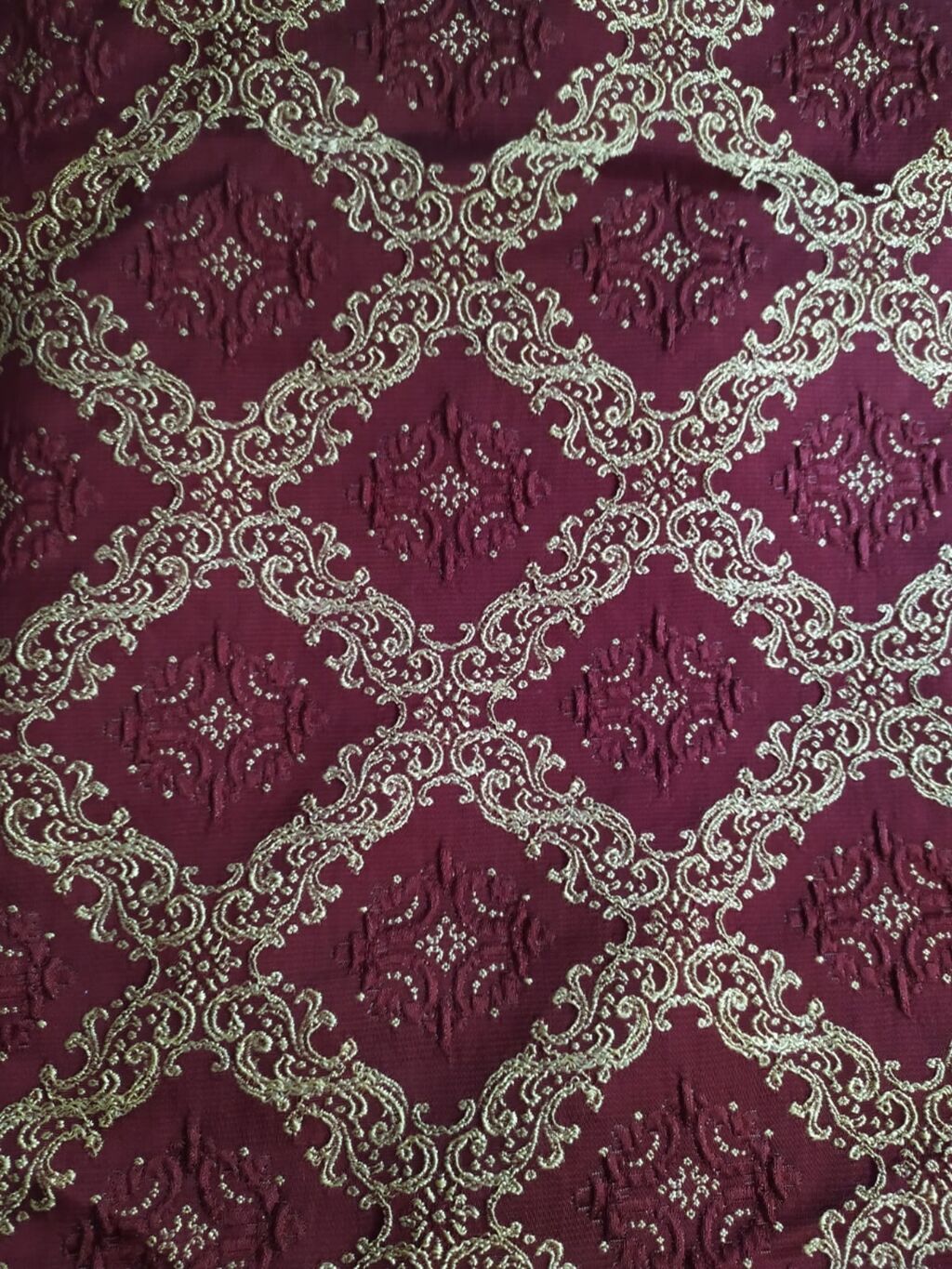 Bordo rəngli Xara yataq örtüyü. Uzunluğu: 268 Eni: 232 - Material — Tekstil, Bakı (3)