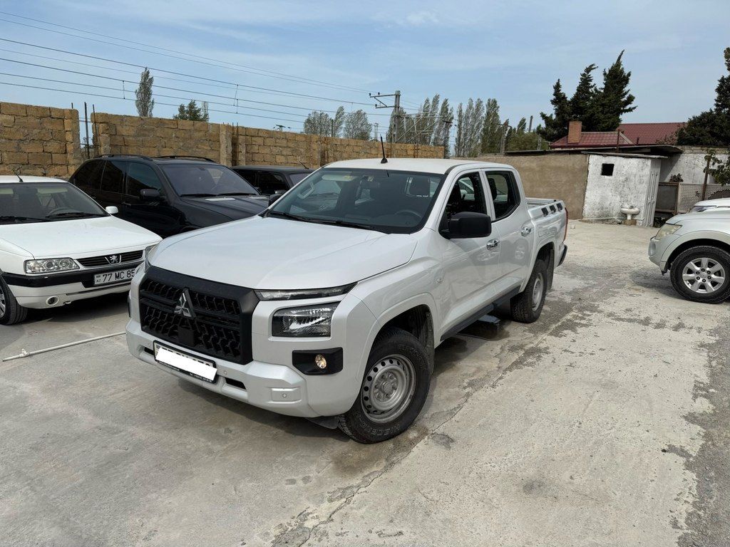 Mitsubishi L200, 2.4 L, 2024 il, 122 680 km — Avtomobillər, Bakı (4)