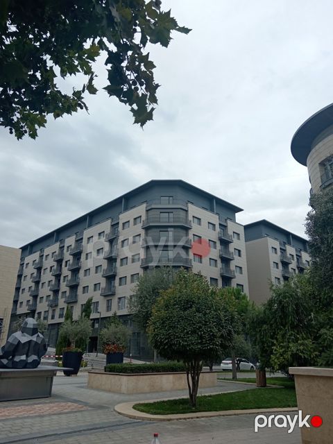 Satılır 3 otaqlı yeni tikili 140 m²