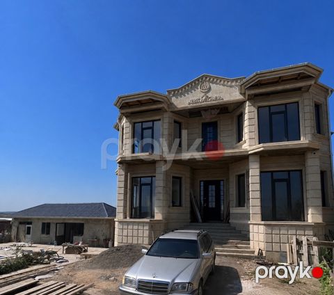 Satılır 9 otaqlı həyət evi/bağ evi 360 m²