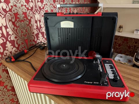 Retro vinil patefon – “Лидер 306 моно” İşlək, yaxşı vəziyyətdə. Köhnə — Bakı