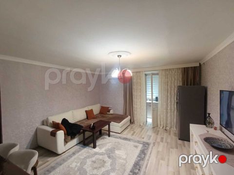 Satılır 2 otaqlı köhnə tikili 50 m²
