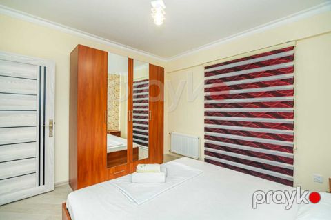 İcarəyə verilir 3 otaqlı köhnə tikili 89 m²