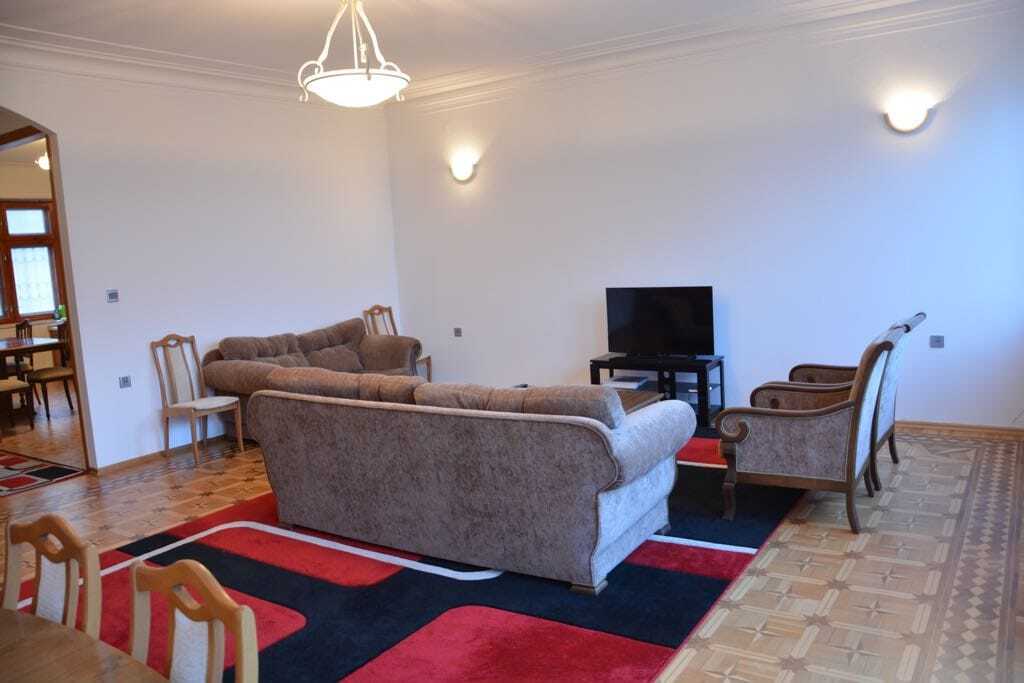 Satılır 4 otaqlı köhnə tikili 150 m² — Mənzil, Bakı (2)