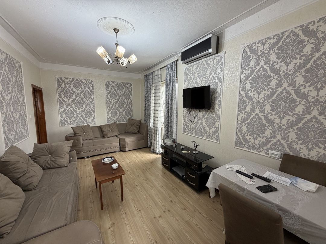 Satılır 2 otaqlı köhnə tikili 50 m² — Mənzil, Bakı (2)