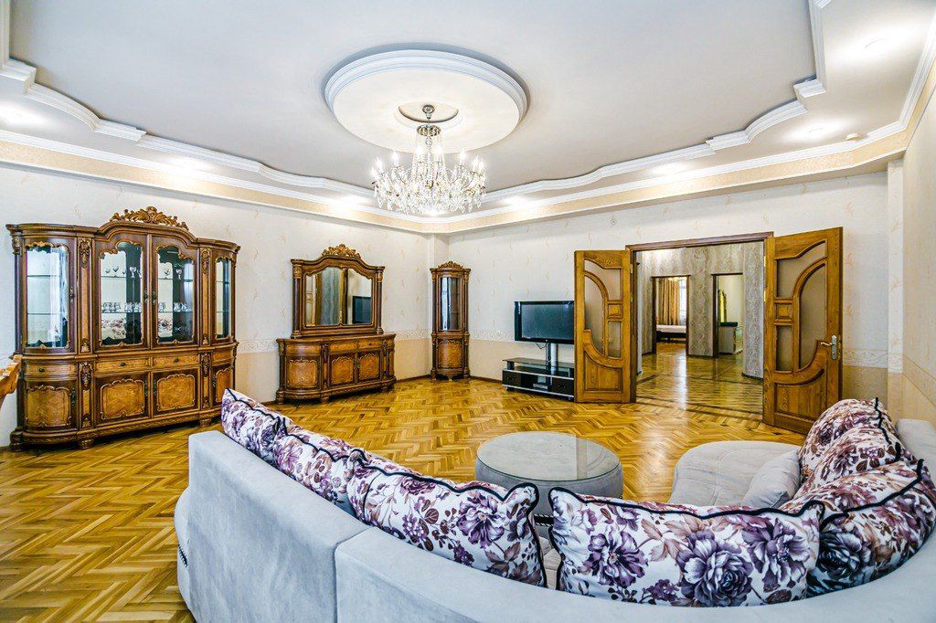 İcarəyə verilir 3 otaqlı yeni tikili 175 m² — Mənzil, Bakı (2)