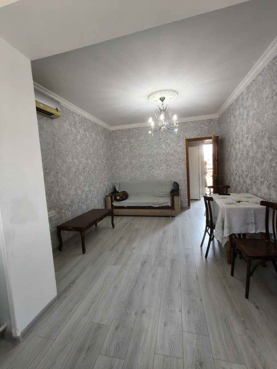 Satılır 2 otaqlı köhnə tikili 45 m² — Mənzil, Bakı (2)