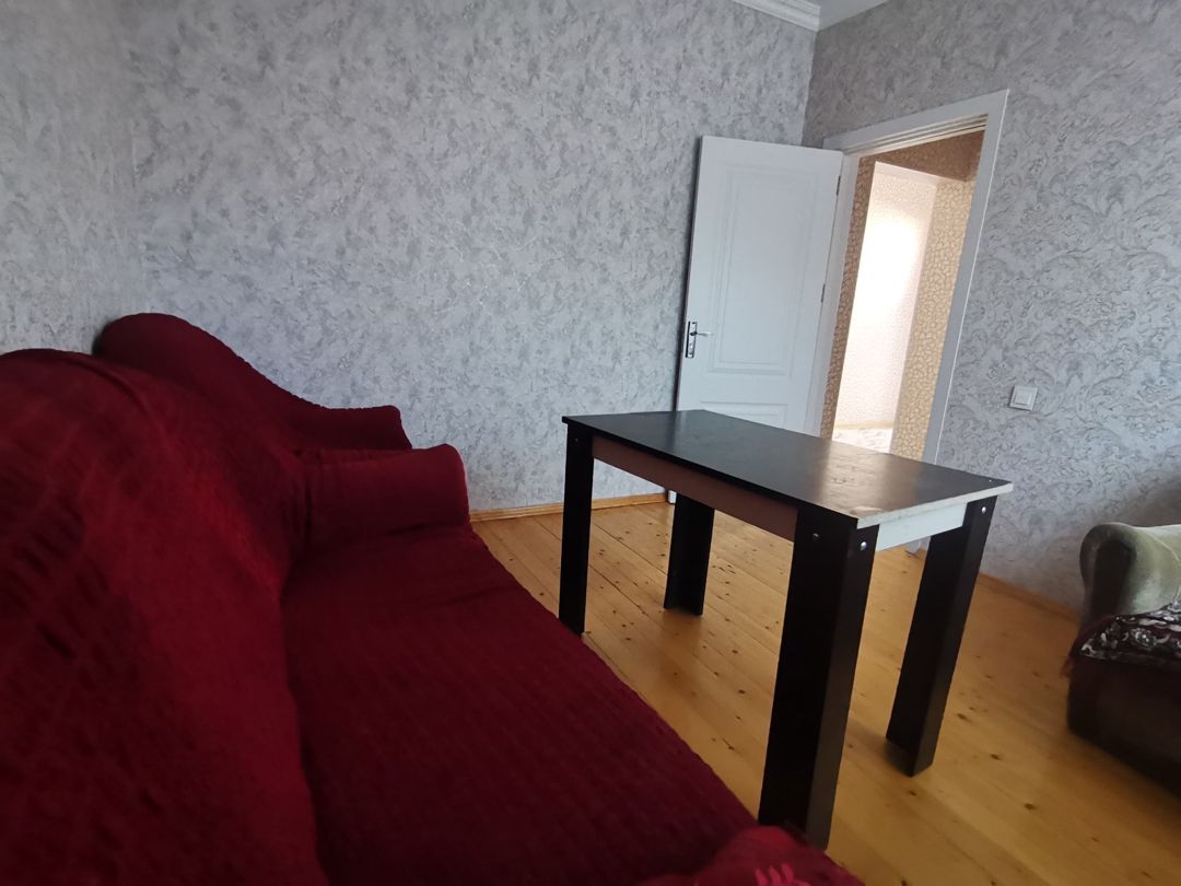 Binəqədi rayonunda 3 otaqlı həyət evi kirayə — Ev, villa, Bakı (3)